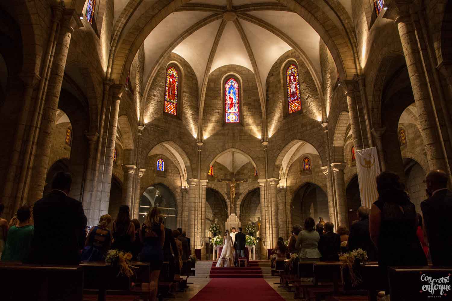 boda en la iglesia Santa Catalina de Valencia. Fotógrafos de Boda en Valencia